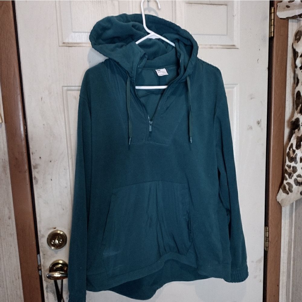 All in Motion pullover top